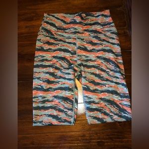 🔥NWT!🧡Fabletics Tiger Camo Set